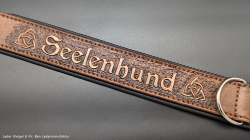 geeignet für Halsumfang von 32 cm bis 40 cm---> Halsband 1357 --> Leder --> Breite 4 cm